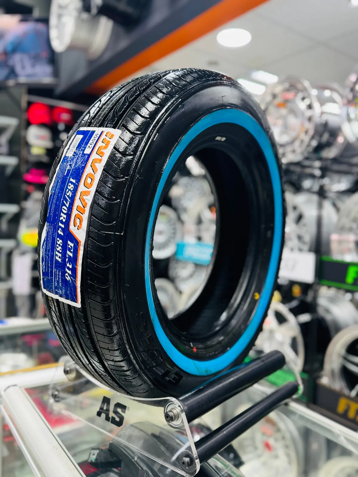 185/70/14 Invovic White Wall Tyres 1