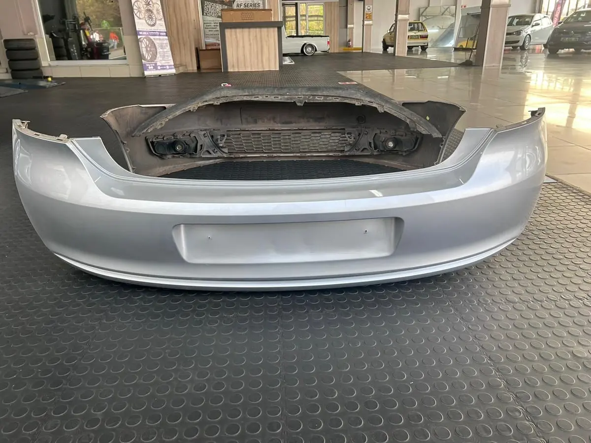 Oem Preowned Polo 6R Rear Bumper Silver 1