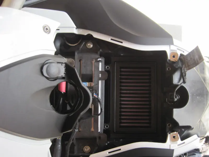 K&N 06-10 Bmw F800s/St Air Filter 2