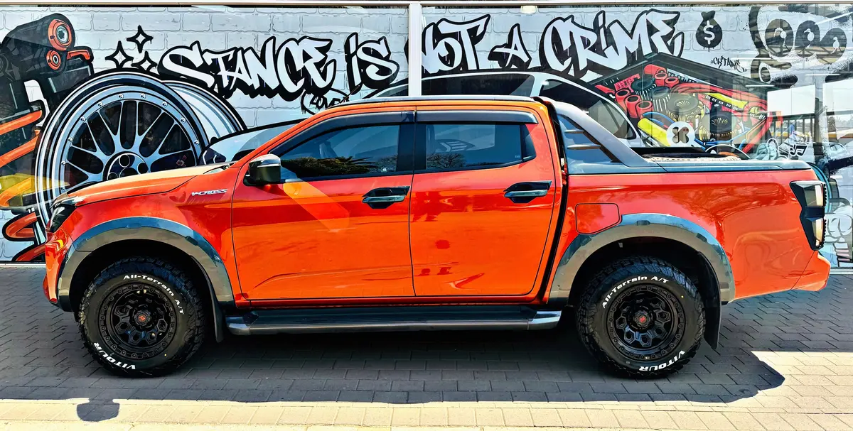 Isuzu 2022+ Vcross Look Oem Style Sports Roll Bar 1