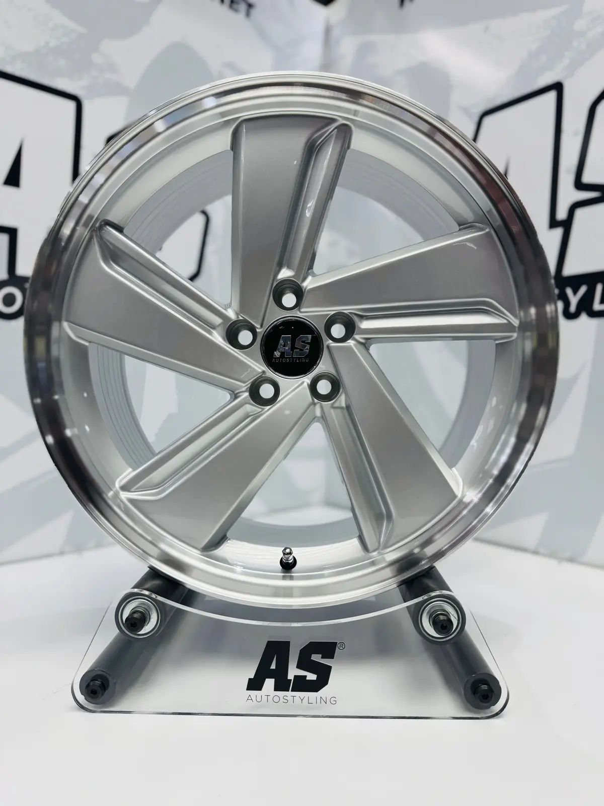 17” As- Milton Dished 5/100 Silver Rims 1