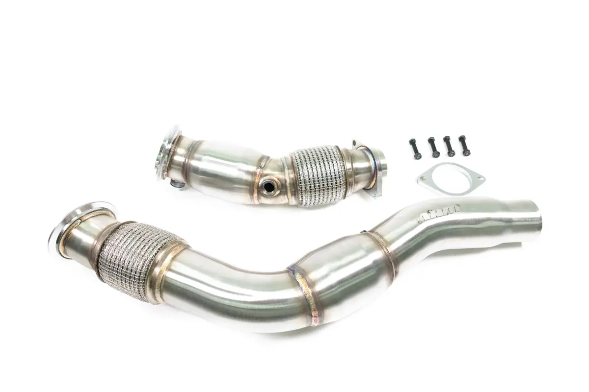 F82 M4 Downpipes 1