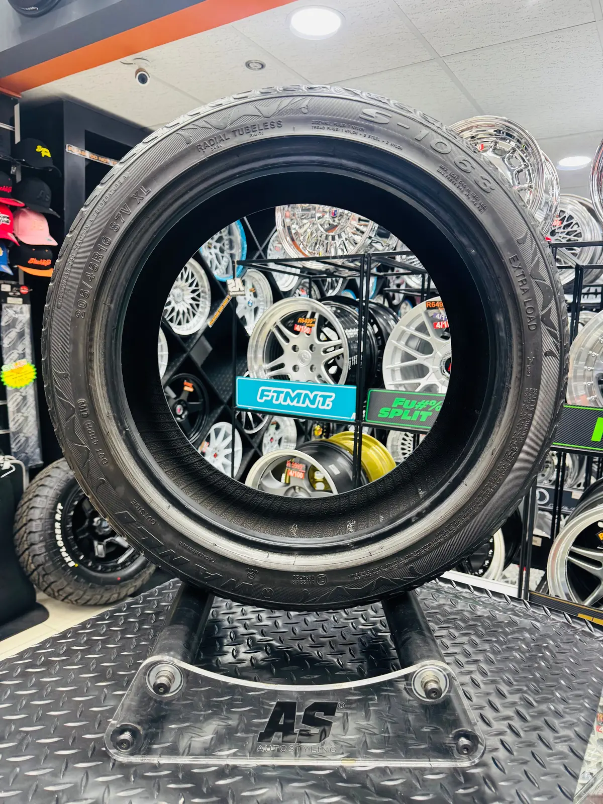 205/45/16 Wanli Tyre  (Used) 35% +- 3Mm Tread 1
