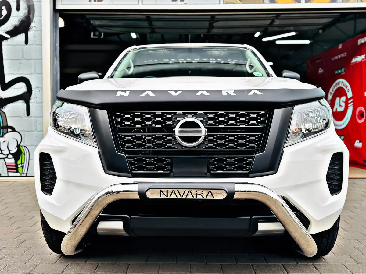 Nissan Navara 2021 Nudge Bar 1