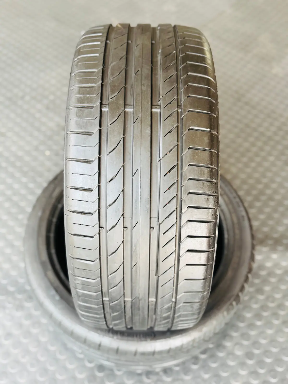 255/40/20 Continental  Sport With Conti Seal Technology Contact 5 Tyres  (Used) 90% Tread Sold Each 1