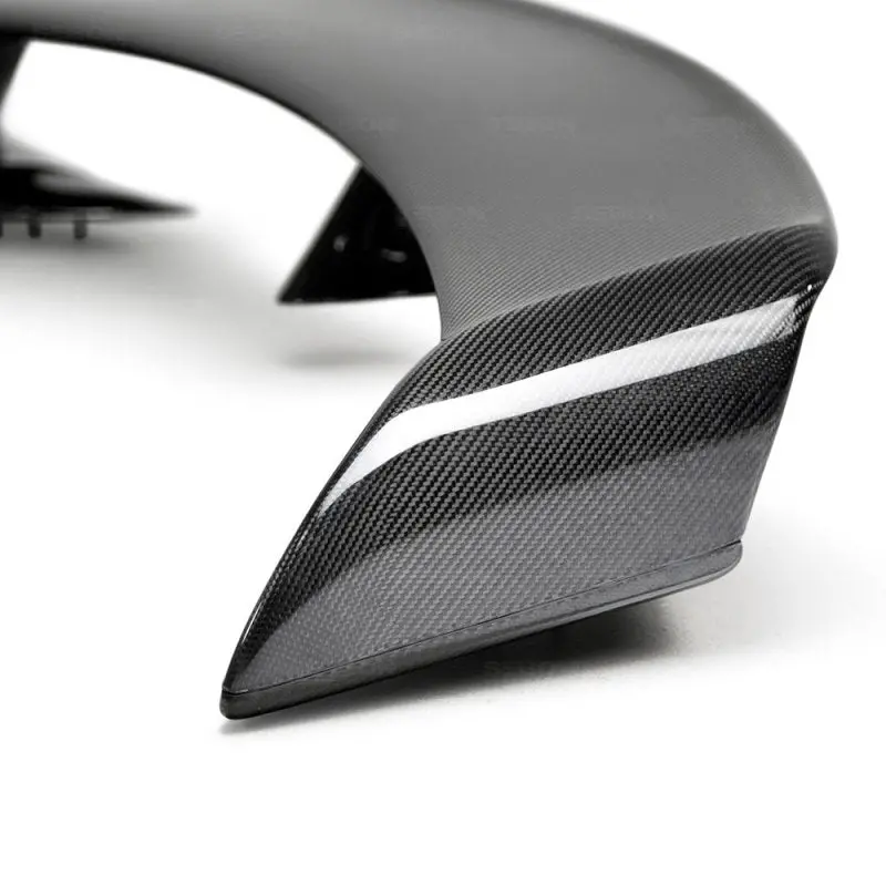 Seibon 09-11 Nissan Gtr R35 Vs-Style Carbon Fiber Rear Spoiler 1