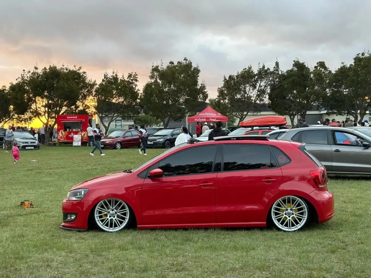 17" As- Vdub Exor  Reps 5/100 Silver Wheels 1