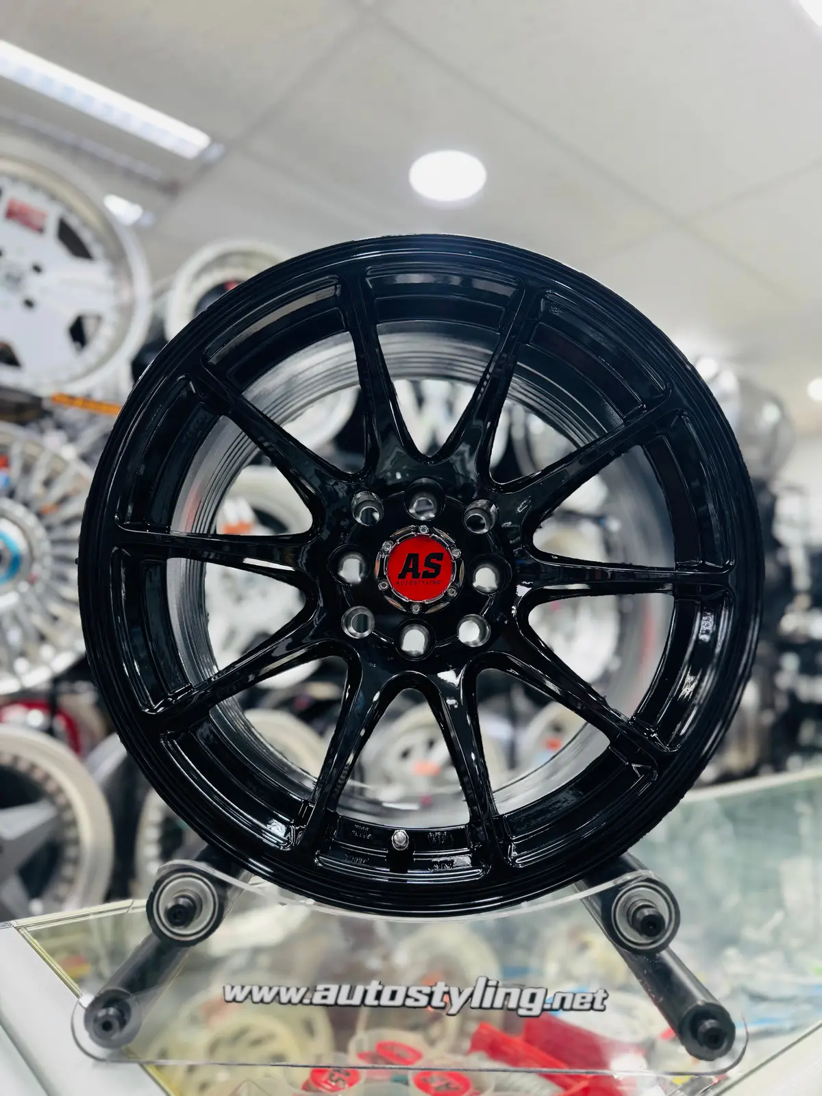 15” M7544  As Xxr Gloss Black 1