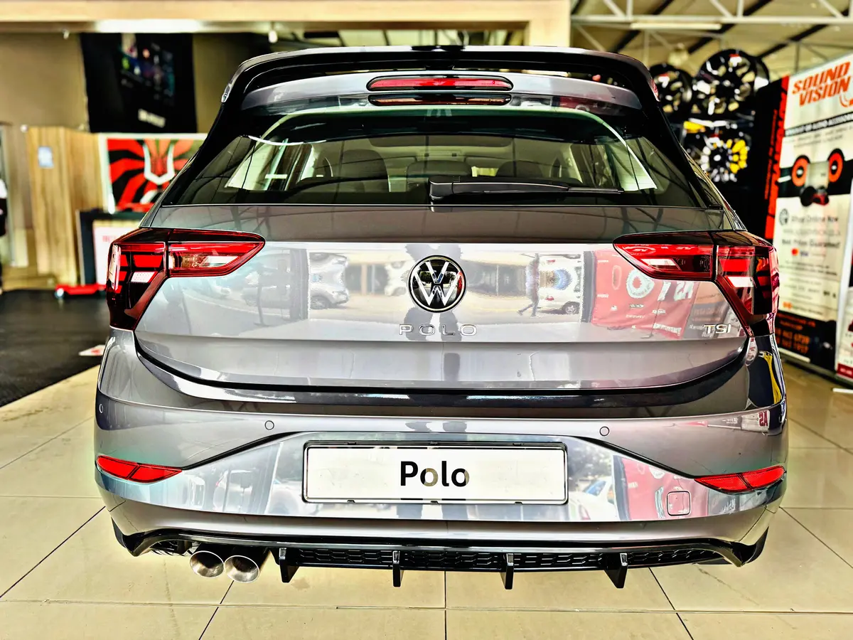 Polo 8 Clubsport Boot Spoiler 1