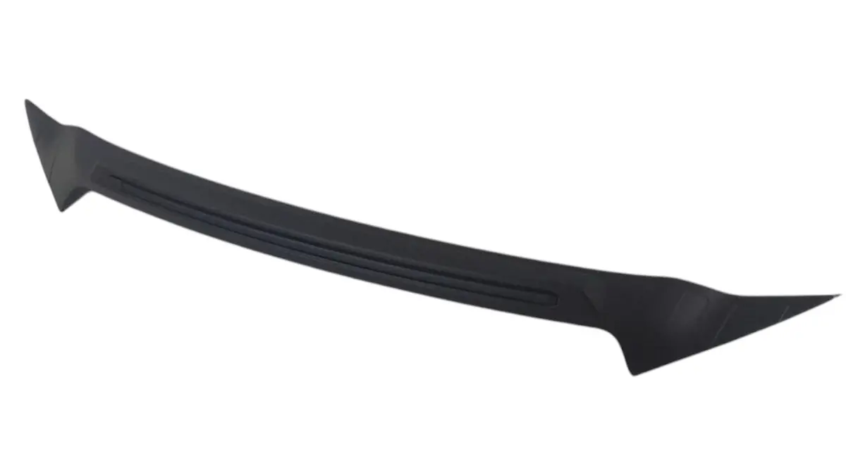 Bonnet Guard Isuzu D-Max 2022+ Stick On Matt Black 1