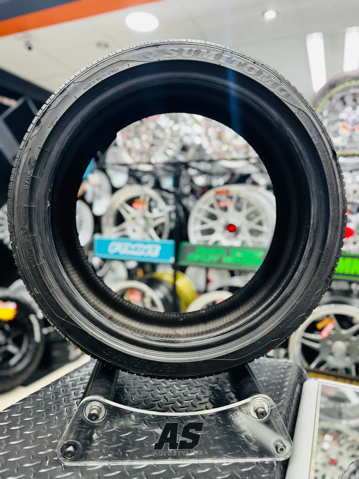 205/40/17 Sumitomo Tyre ( Used ) 93% Life 7.5Mm Tread 1