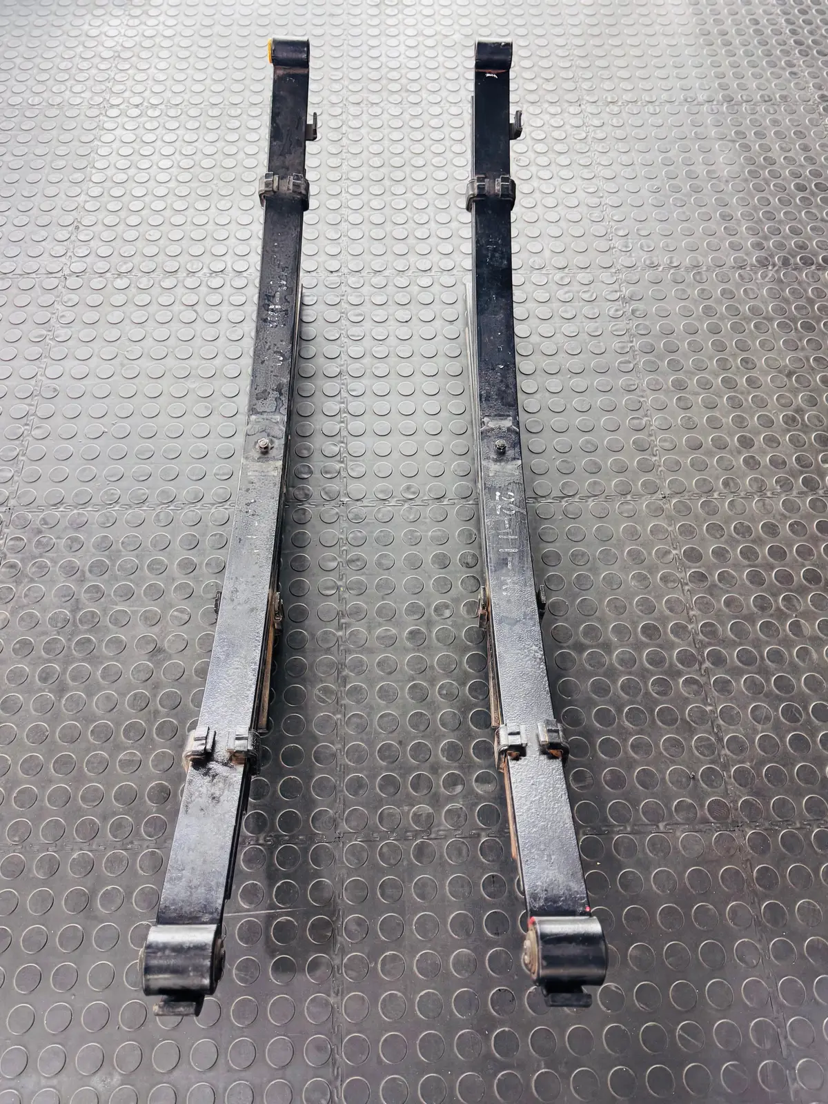 Toyota Hilux Gd6 3” Lift Leaf Springs 1