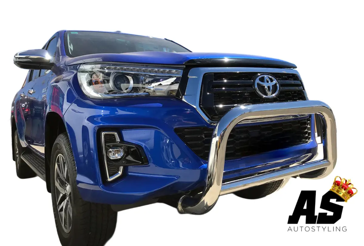 Toyota Hilux  2016+ Nudge Bar Chrome 1