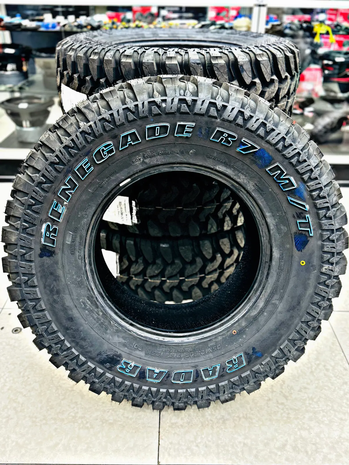 Radar Renegade R7 35X12.5 R17 White Letters 1