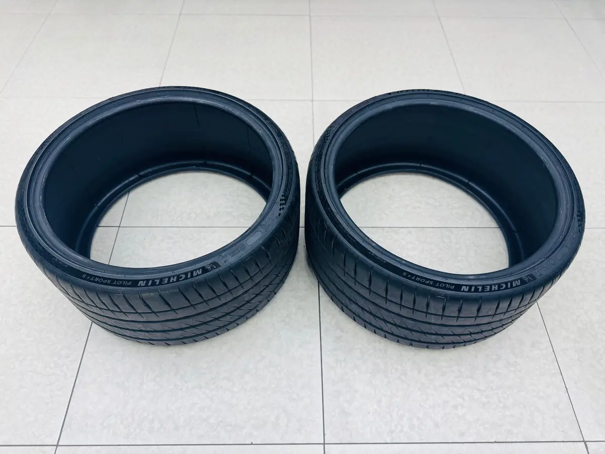 305/25R21 Michelin Pilot Sport 4 S (Xl) 98Y Sold In A Set Of 2 1