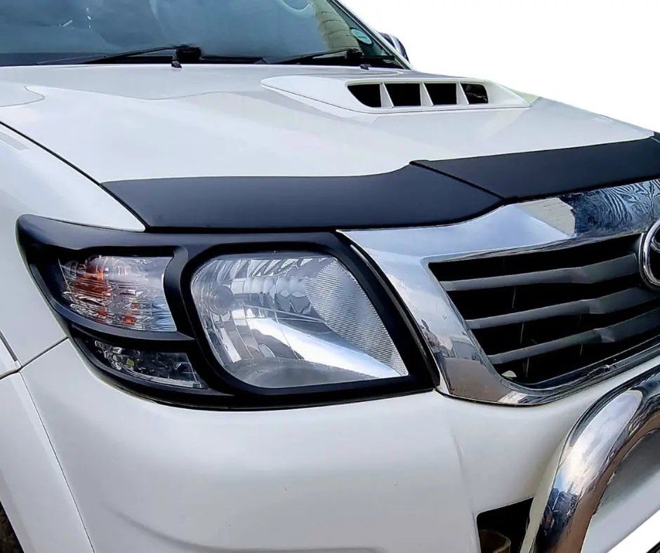 Bonnet Guard Hilux D4d Stick On Matt Black 2