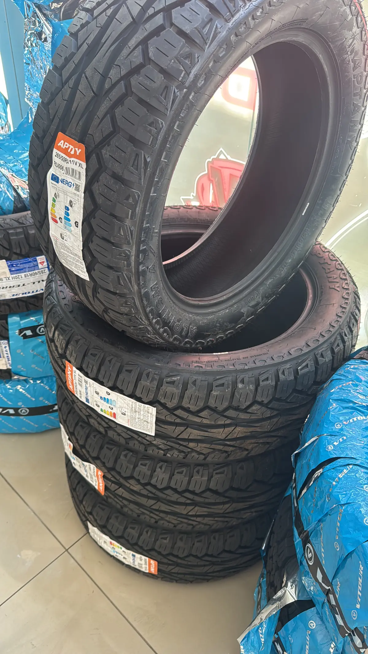 265/50/20 Aptany A/T Tyre 1