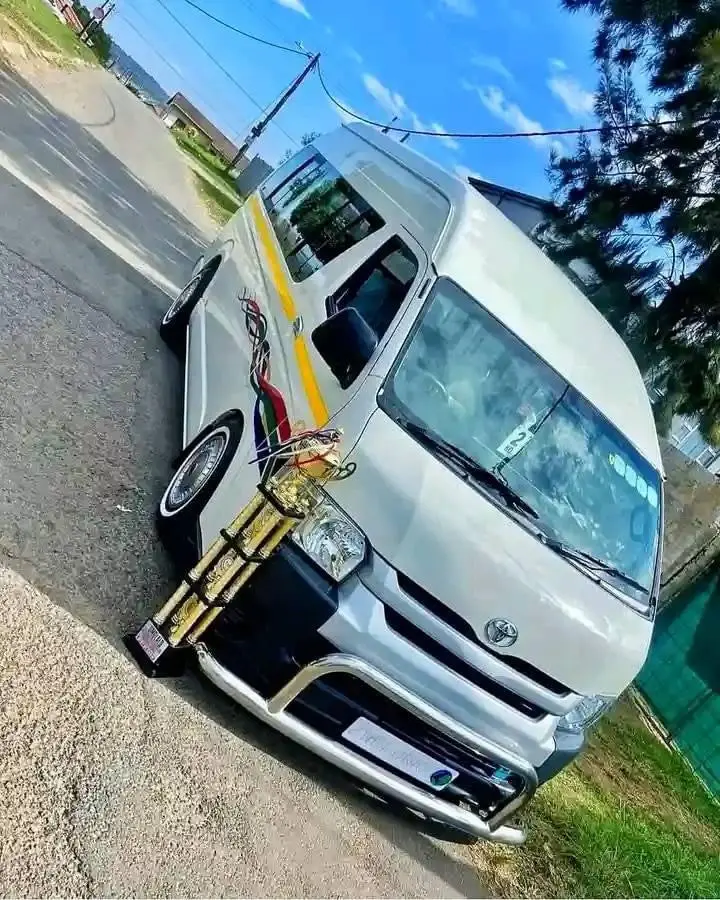Toyota Quantam  Nudge Bar Chrome 1