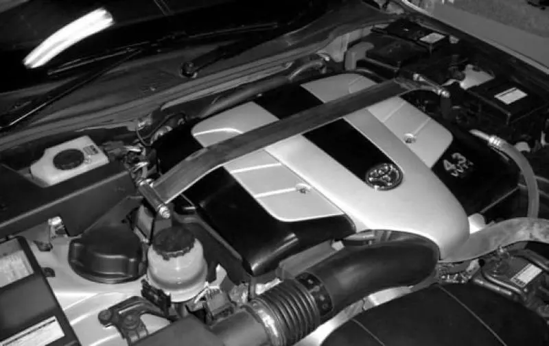 Cusco 01-10 Lexus Sc430 Uzz40 4.3L 3Uz-Fe V8 Strut Bar Os - Front 1