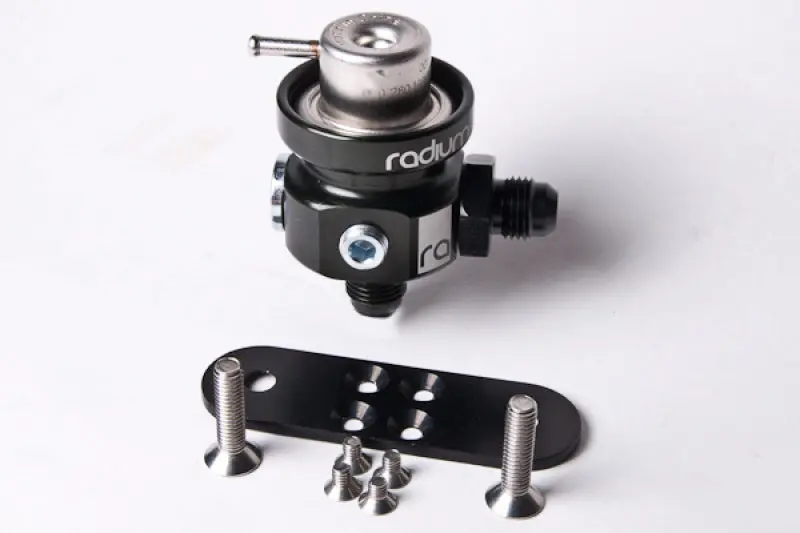 Radium Engineering Fuel Pressure Regulator W/ 4 Bar Bosch Reg 1