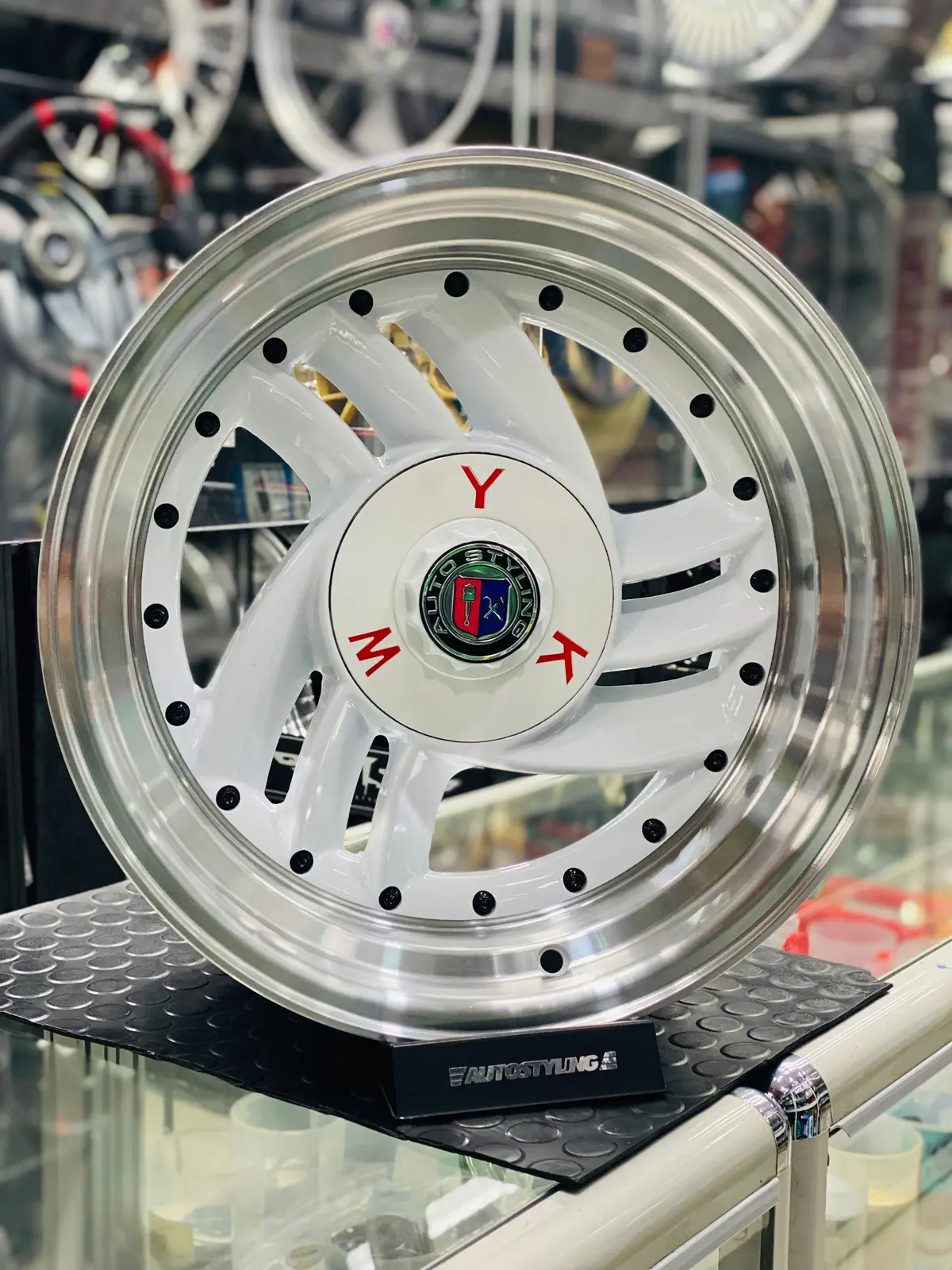 15” As- 5708 White  4/100 & 5/100 1