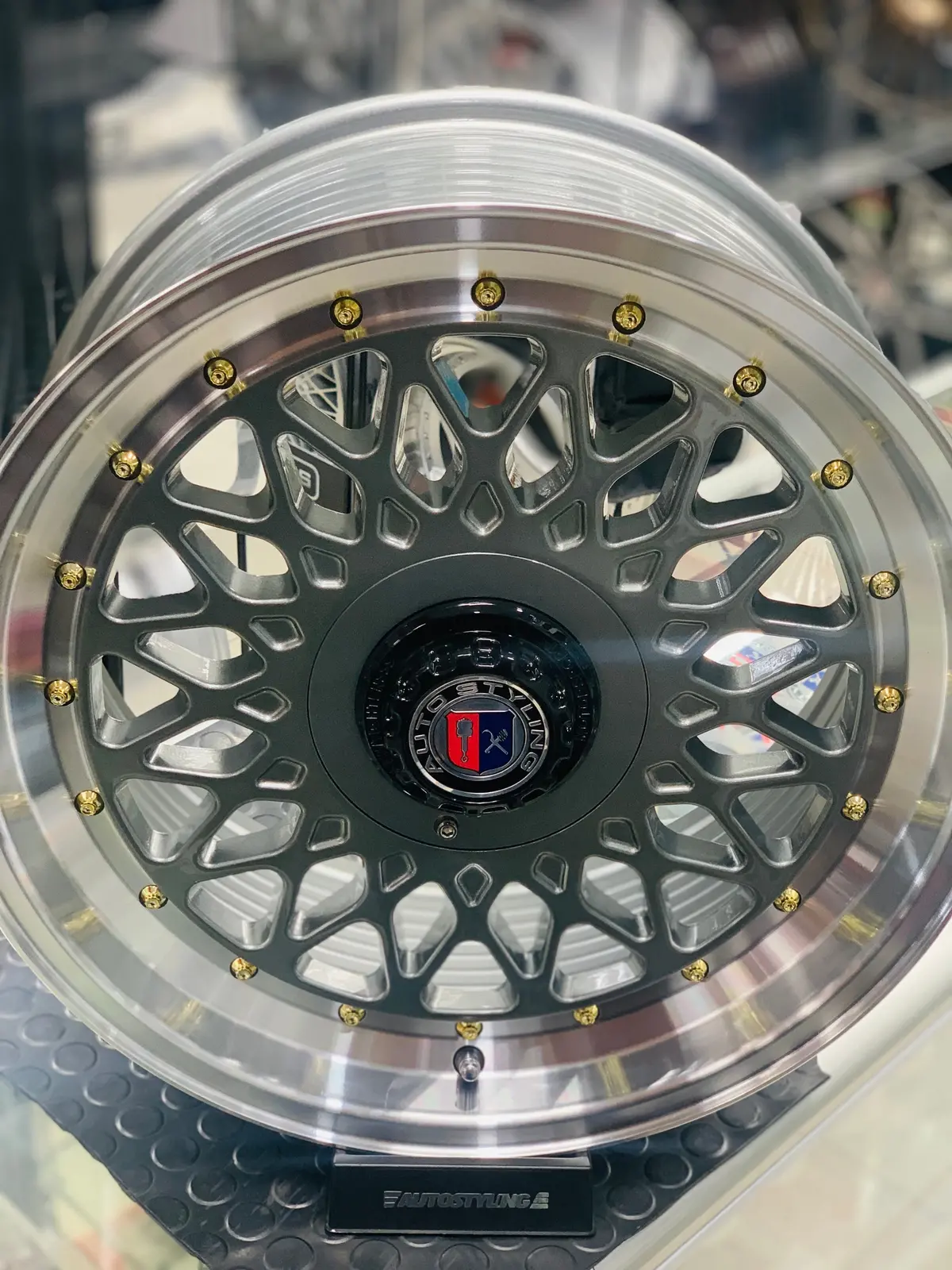 17” As-Pmesh Gunmetal Wheels 2