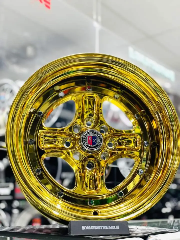 15” As-E40 Gold Chrome Wheels 1