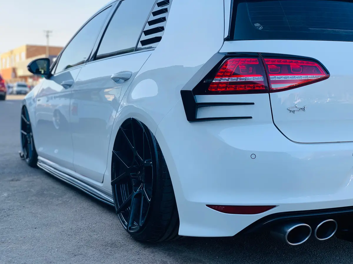 Mk7 Tail Light Trims Razor Gloss Black 1
