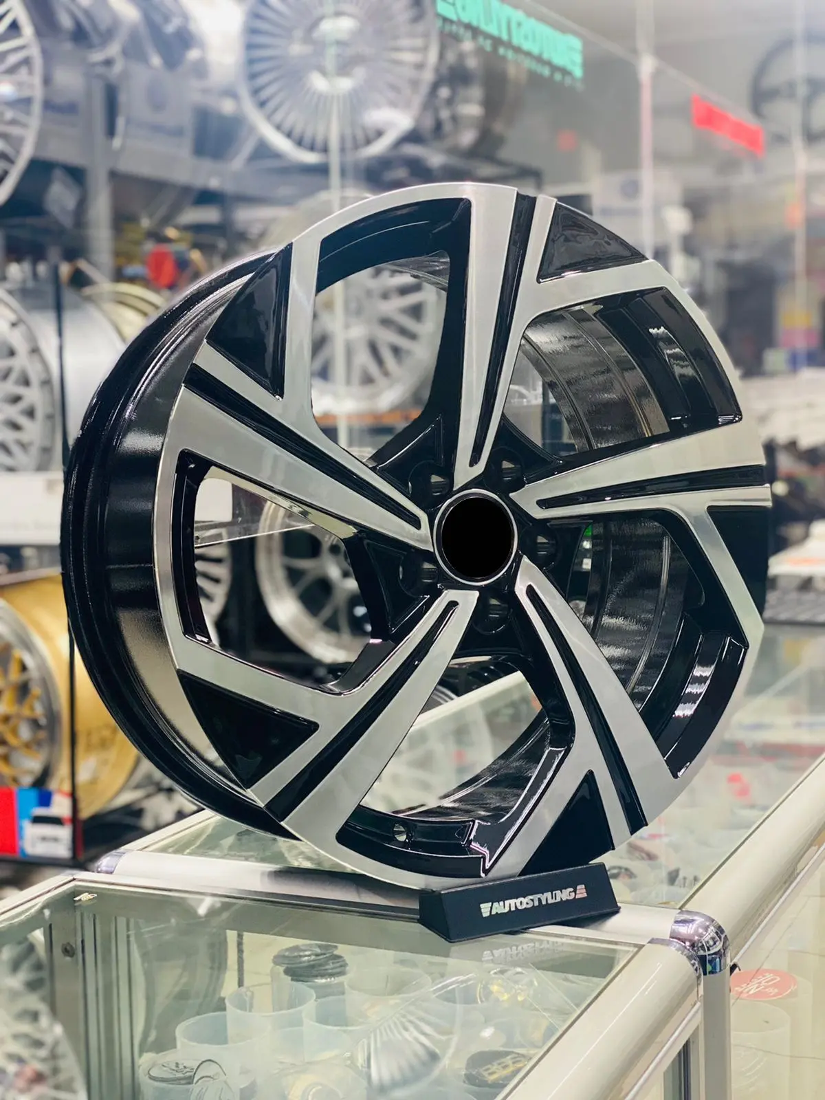 18 ” V-Dub  5851 1