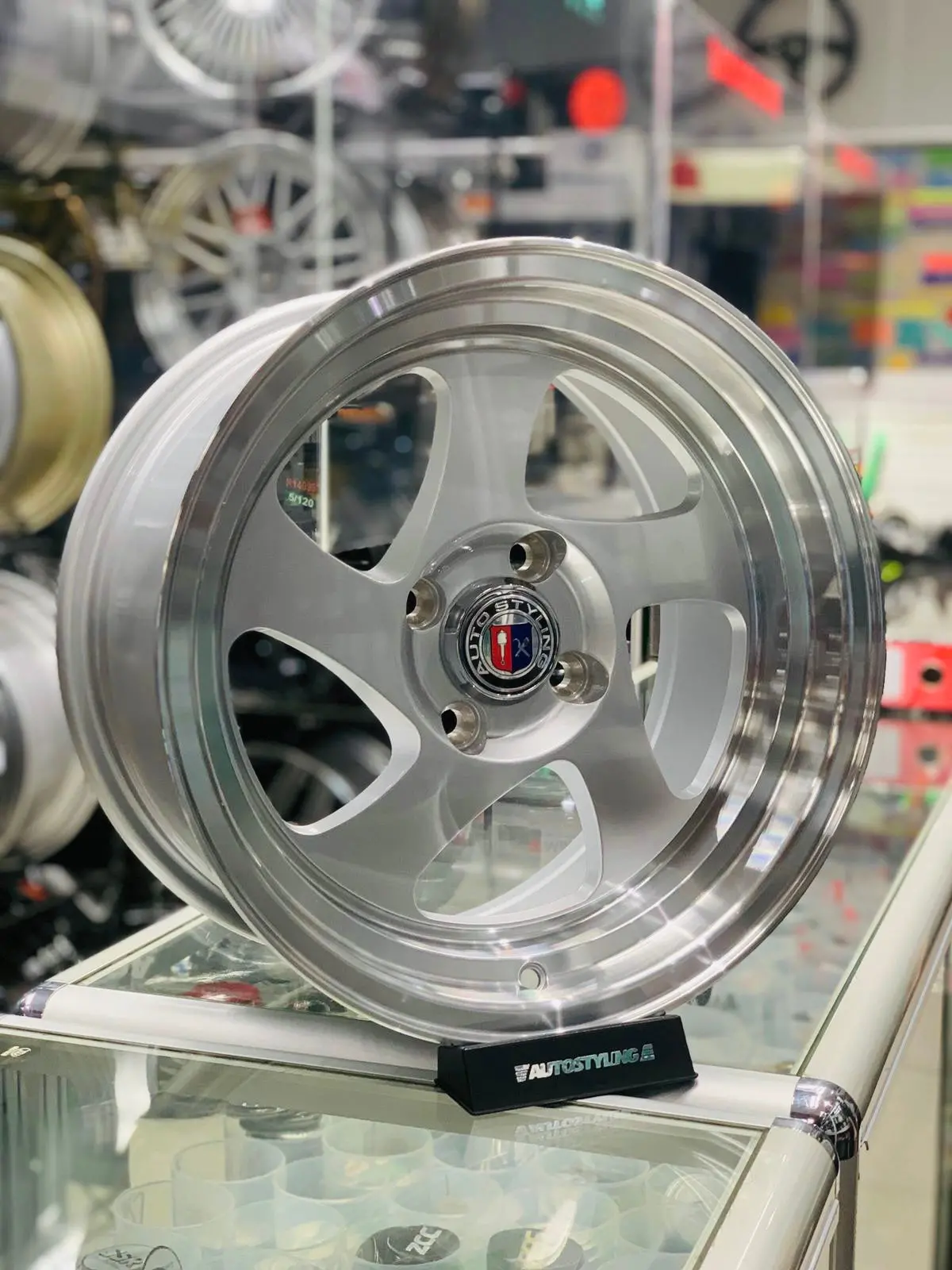 15” Tmb 5528 4/100 Sf 1
