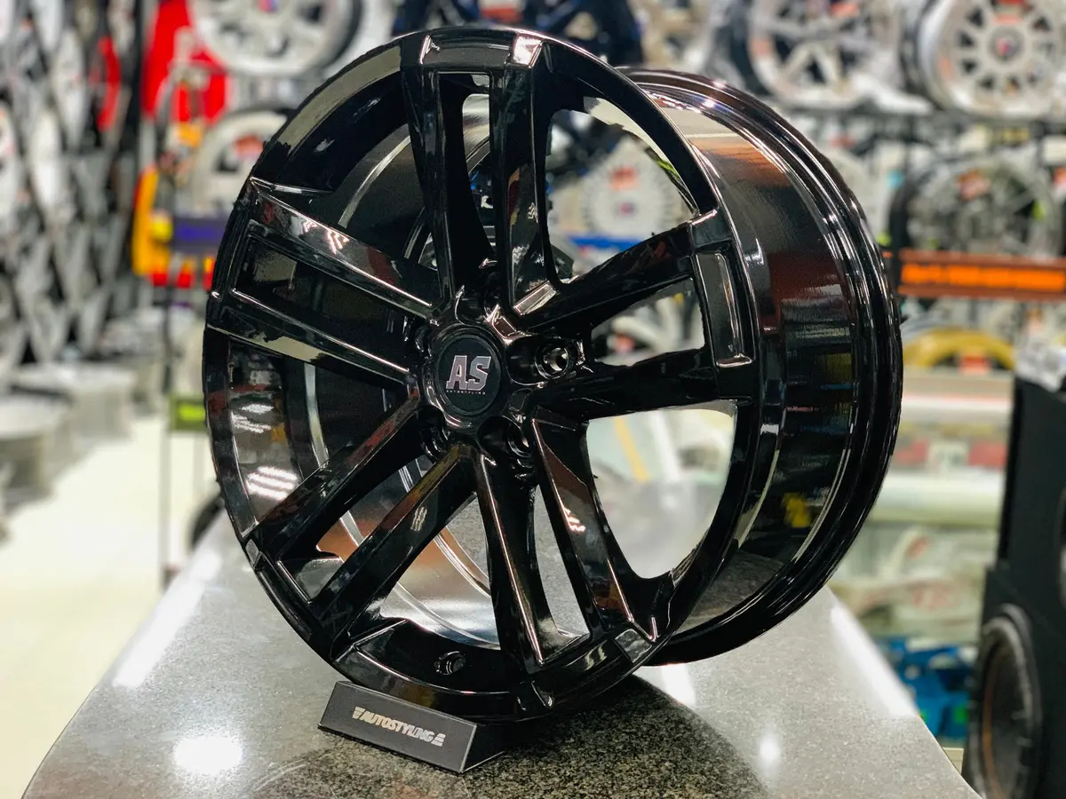 17” As Tsi Gloss Black Wheels 1