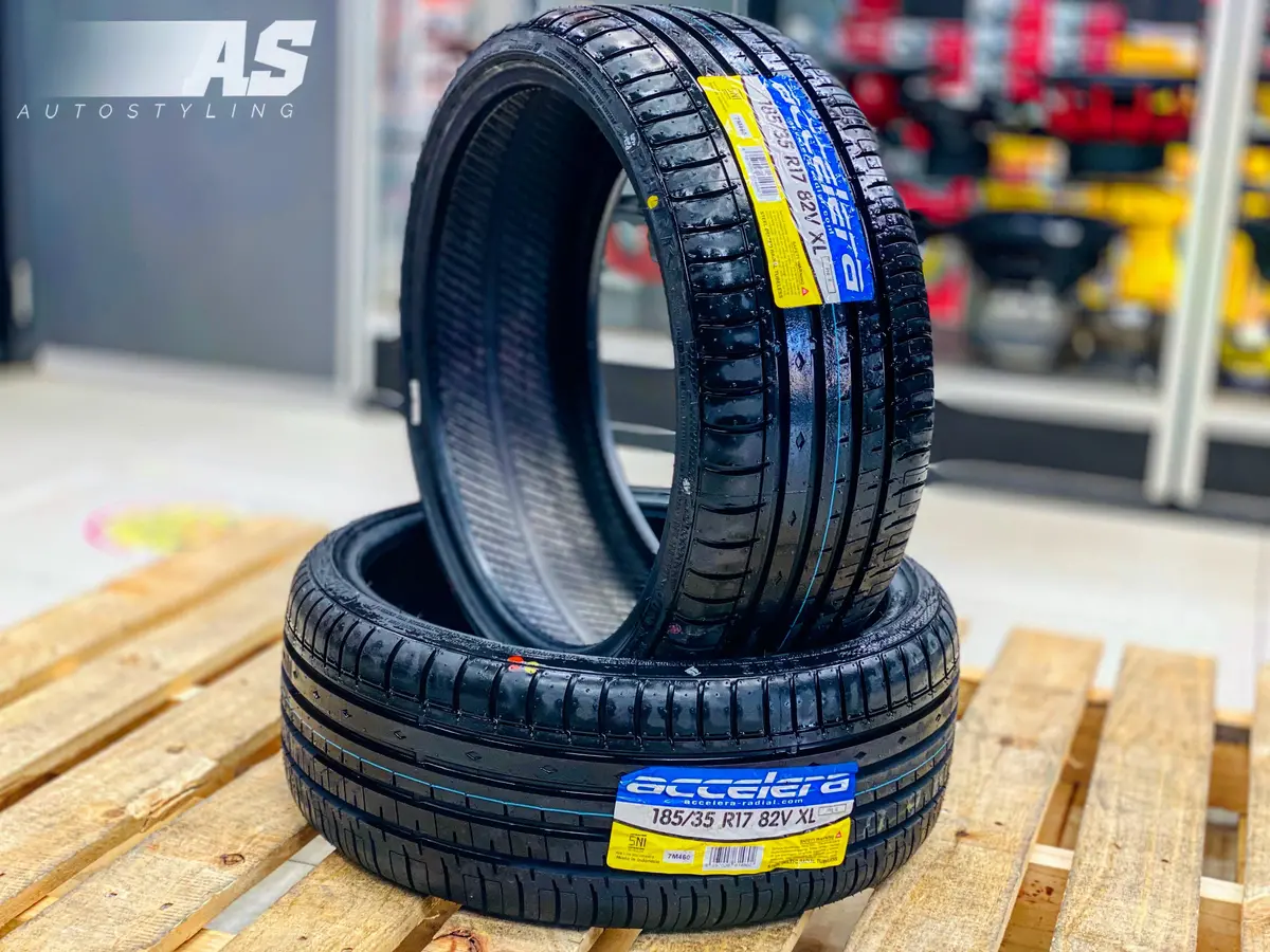 185/35/17 Accelera Tyre 1