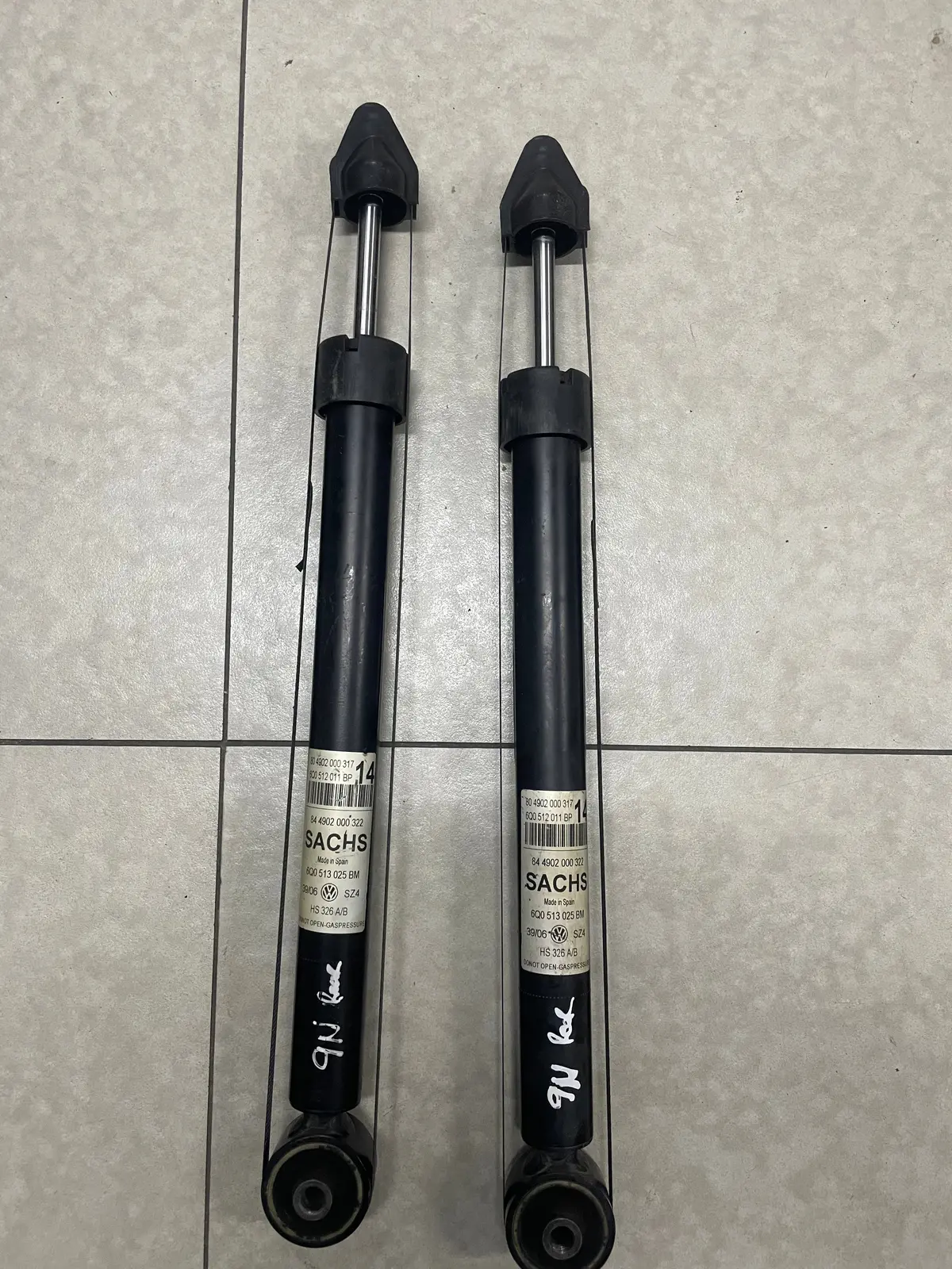 Vw Polo 9N Polo Oem Used Rear Shocks 1