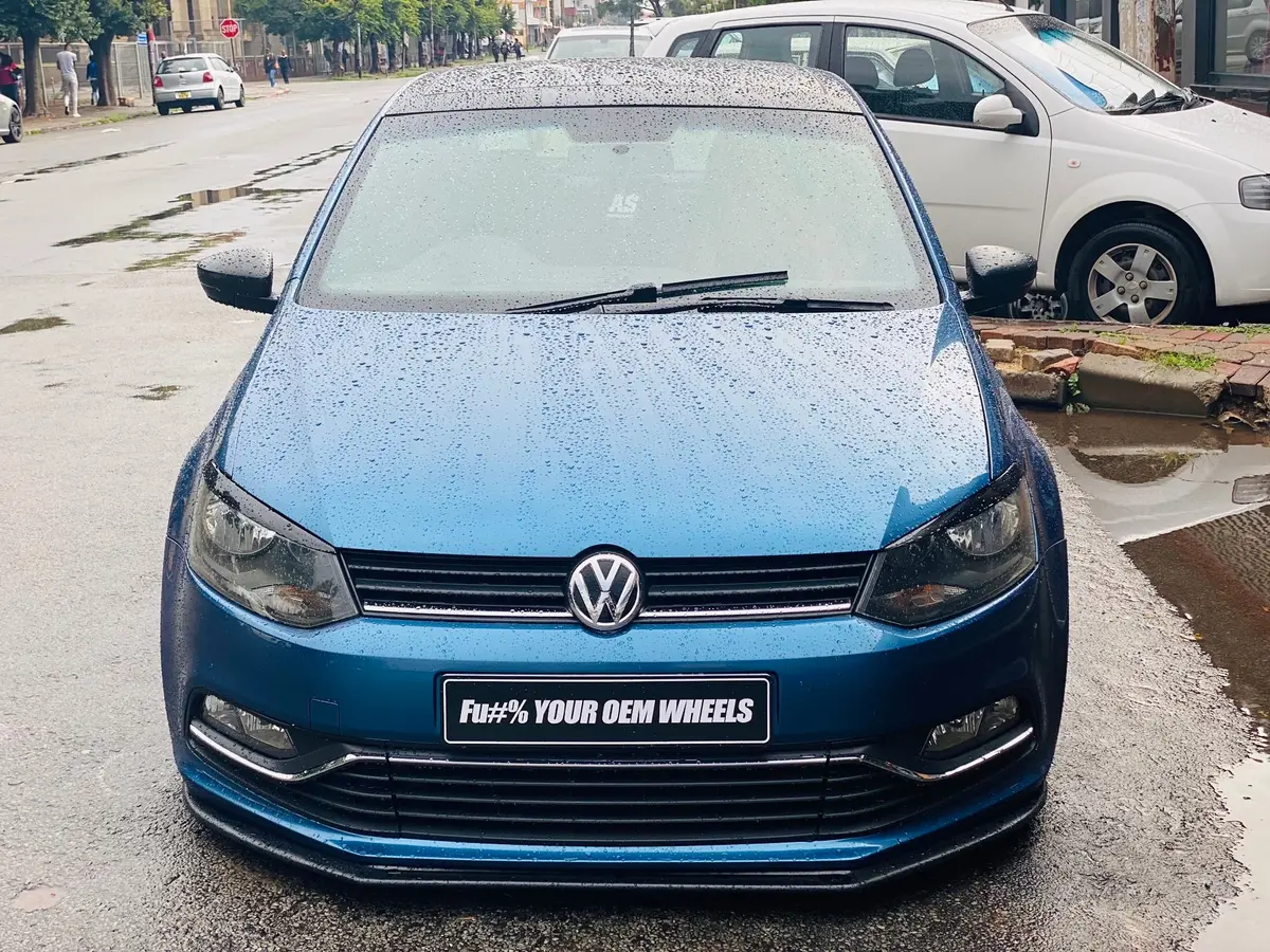 Polo 6 As1 2Pce Plastic Lip 1