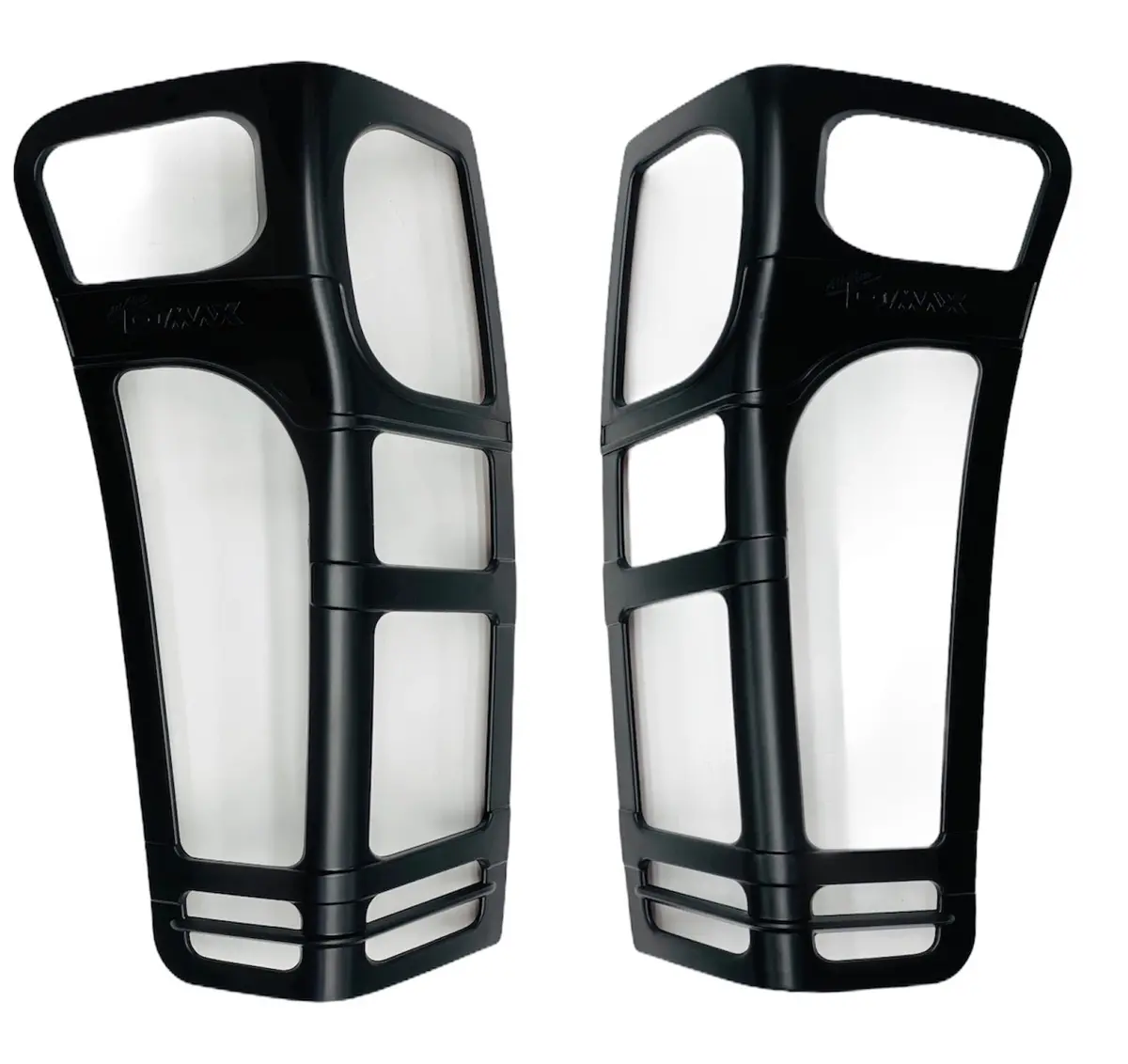 Isuzu 2013+ Tail Light Trim 1