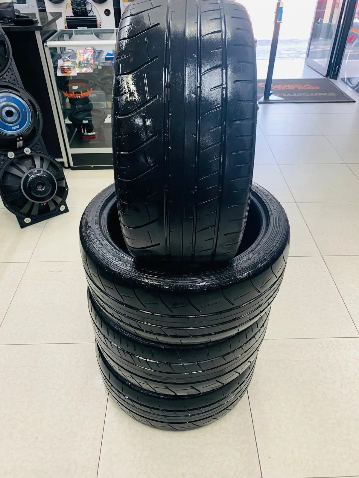 Dunlop Tyres Pre Owned For Nissan Gtr 35 1