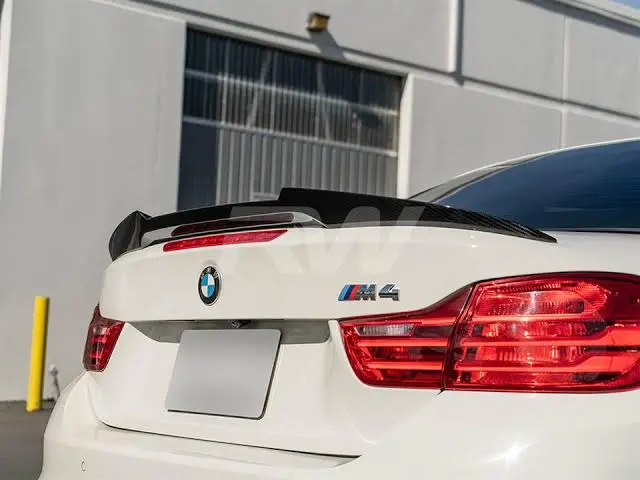 F33 M4 Style Boot Spoiler 1