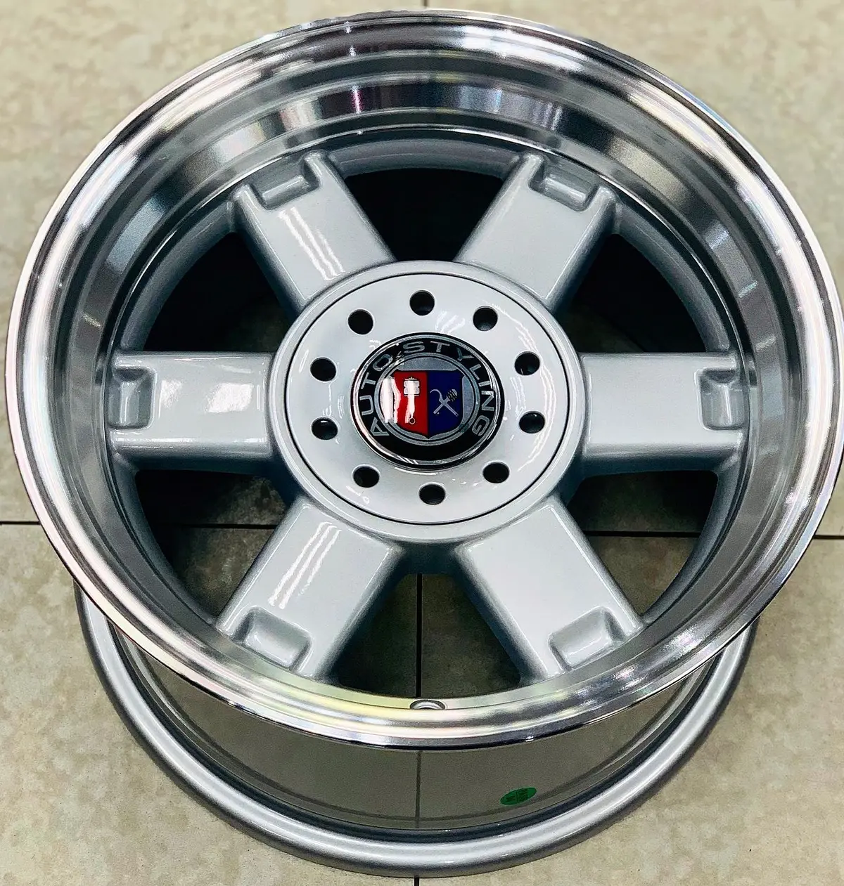 15” Velo Wheels 1