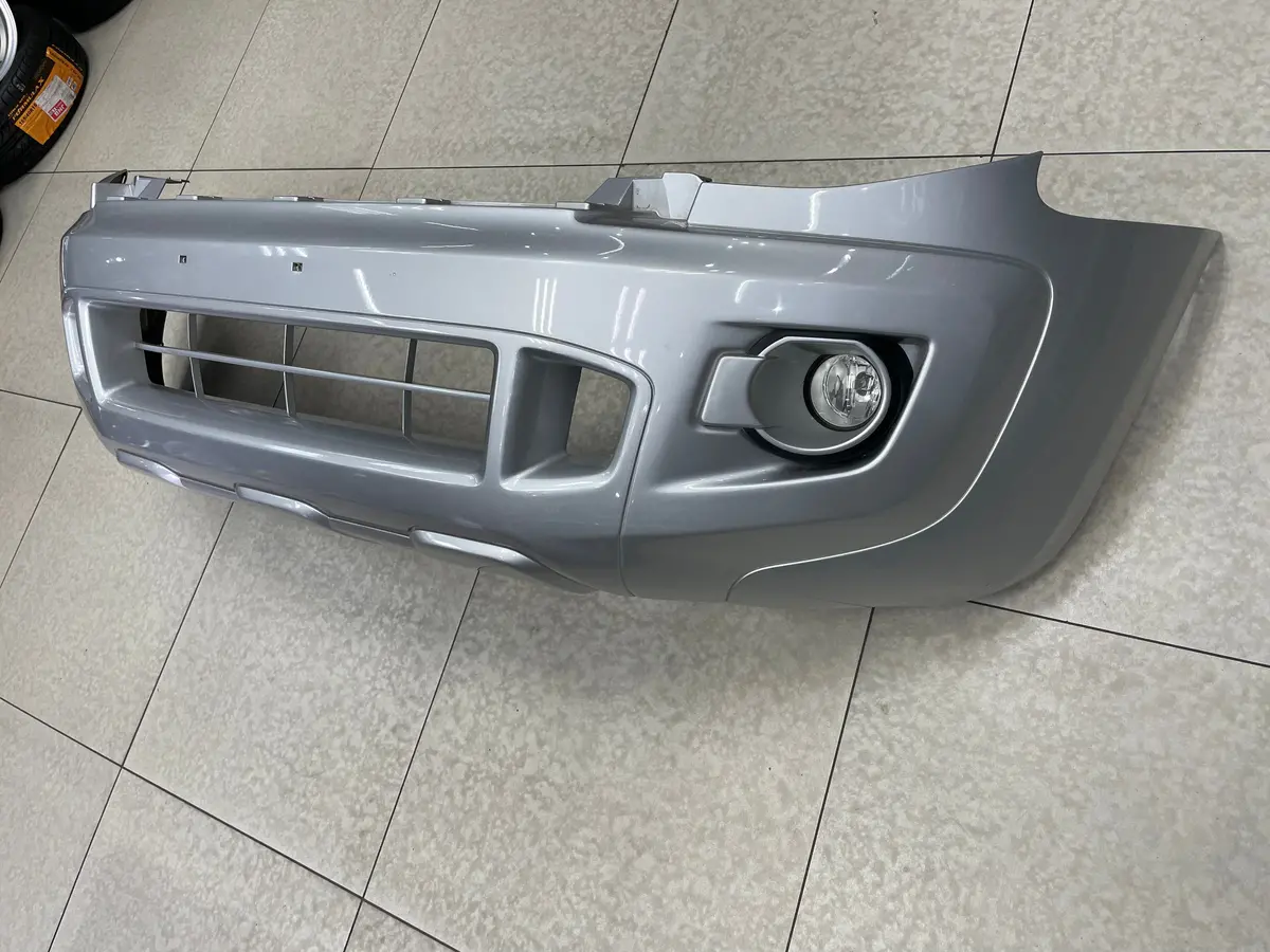 Ford Ranger 2012 Xlt T6 Oem Front Bumper With Fogs 2