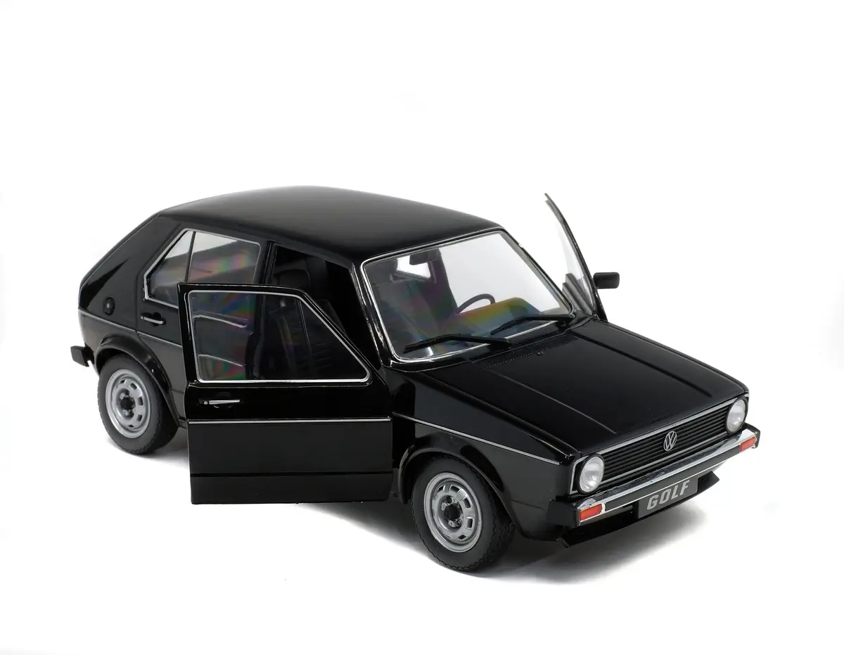 Solido 1:18 Scale Model Car Vw Mk1 Cl 1983 1
