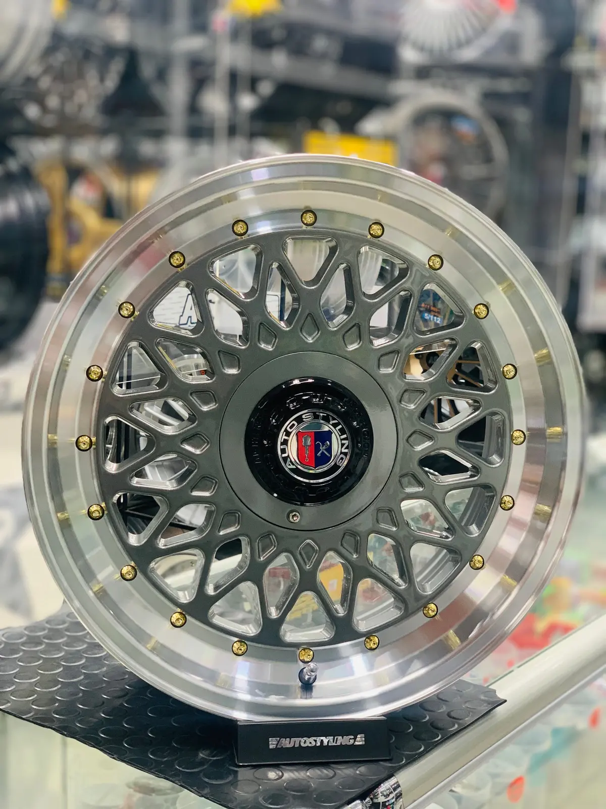 17” As-Pmesh Gunmetal Wheels 1