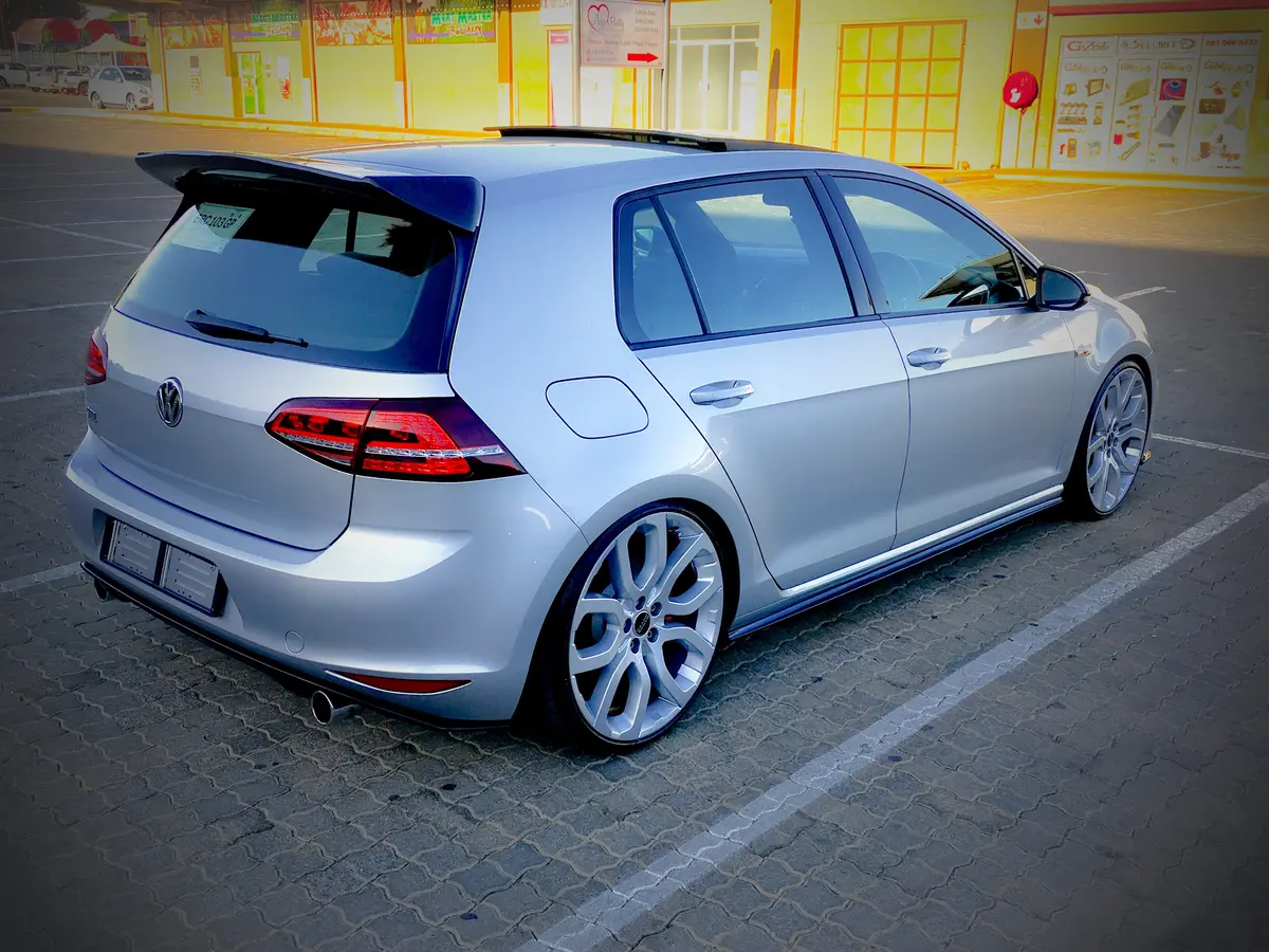 Vw Golf Mk7 Roofspoiler 1