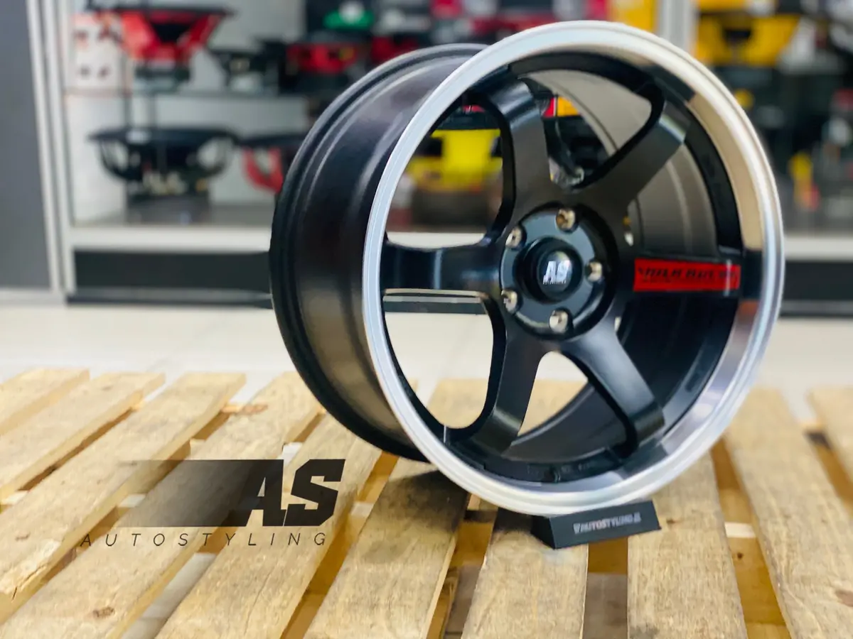 18” As-37 5/114 Black Silver Lip 1