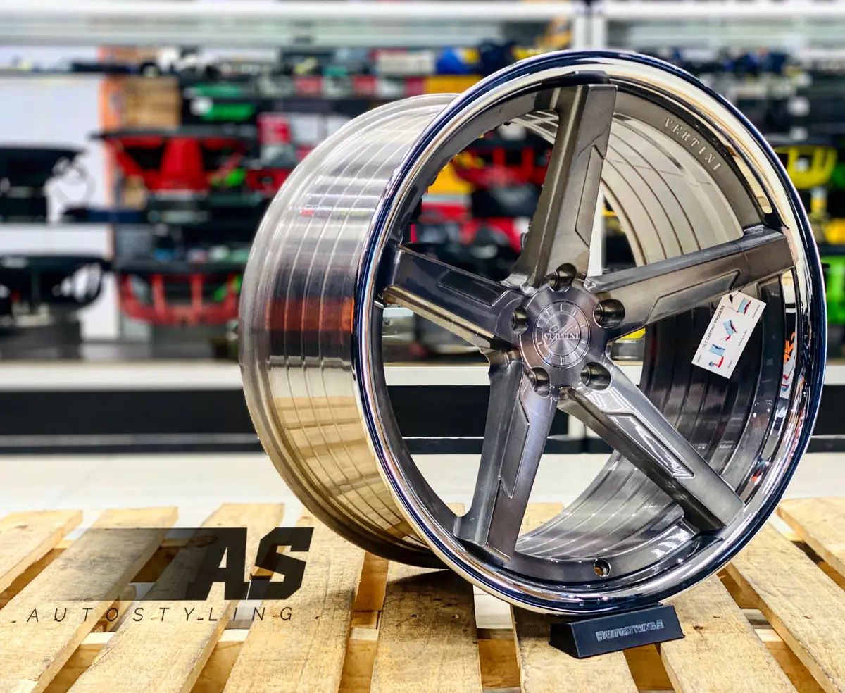 20” Vertini Rf 1.7 Nissan Skyline 1