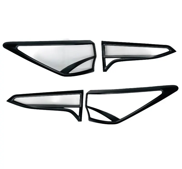 Toyota Fourtuner 2016+ Tail Light Trim 1