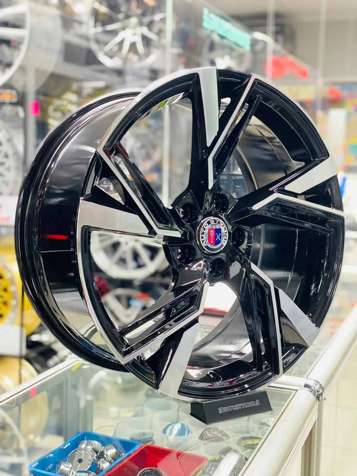 18” As- Vap 27 5/112 Black 1