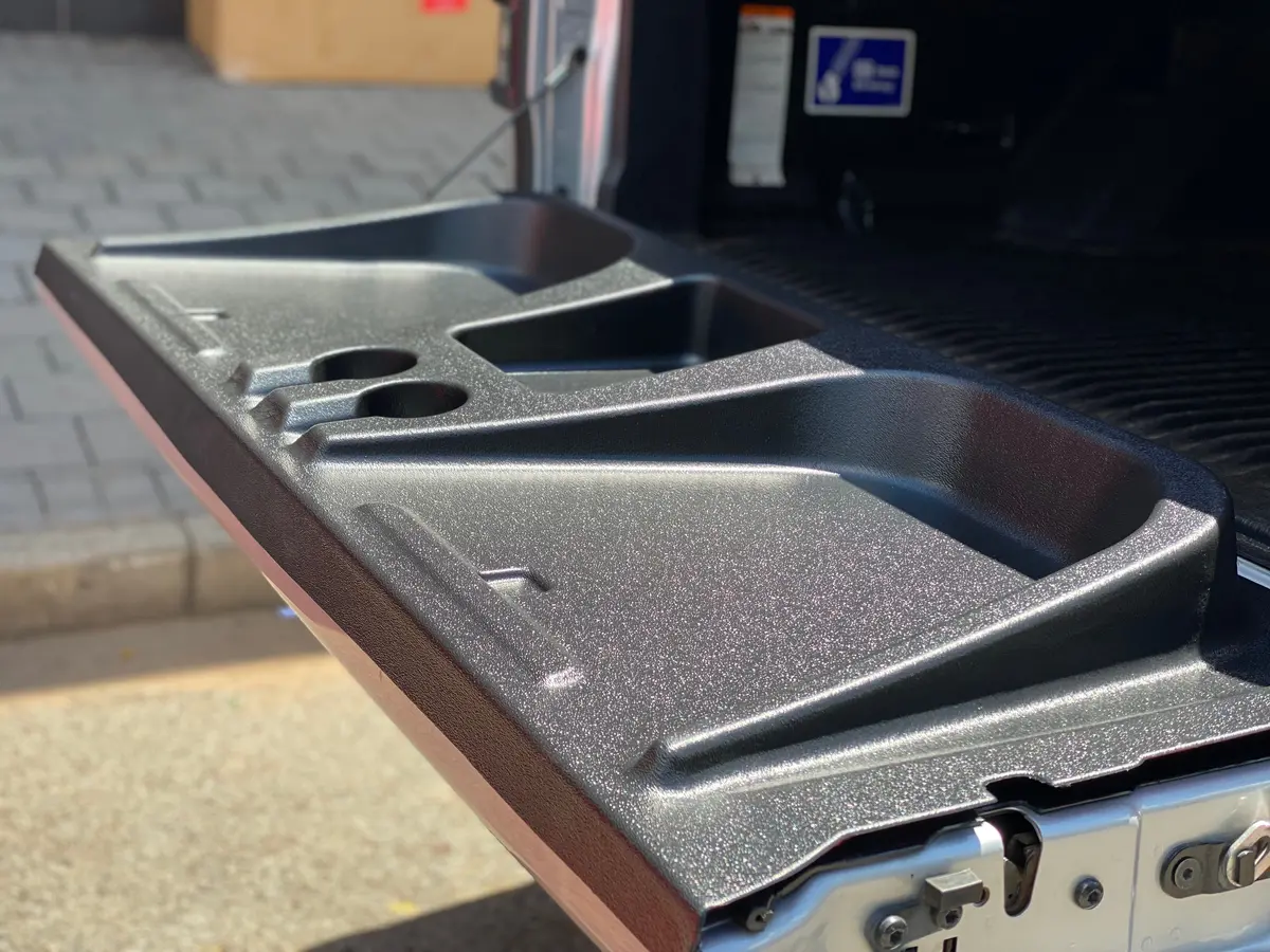 Ford Ranger Tailgate Seat 2012+ (T6/T7) 1