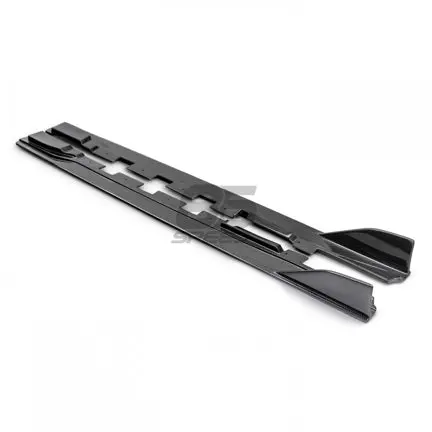 Seibon 2022 Toyota Gr86 Mb-Style Carbon Fiber Side Skirt 1